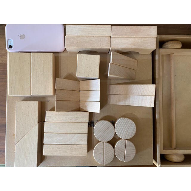 ブナ材無塗装積み木車　30ピース キッズ/ベビー/マタニティのおもちゃ(積み木/ブロック)の商品写真