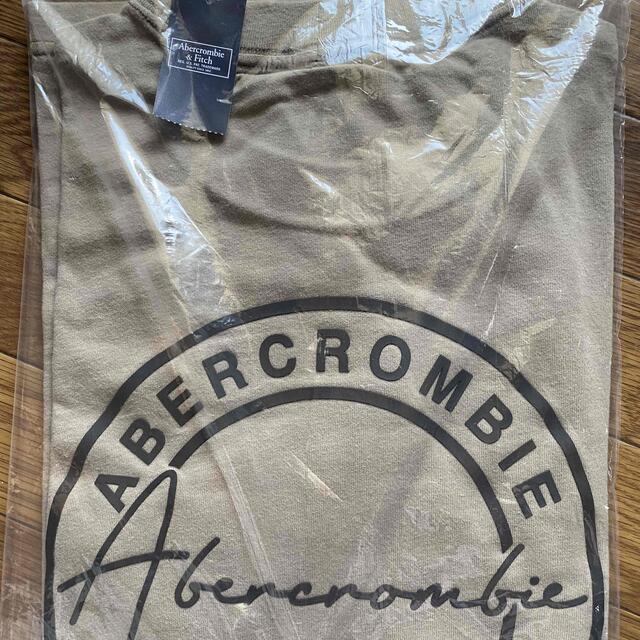 Abercrombie&Fitch(アバクロンビーアンドフィッチ)の【新品】超最新　アバクロ　長袖オーバーサイズバックロゴ　ロンT Bp メンズのトップス(Tシャツ/カットソー(七分/長袖))の商品写真