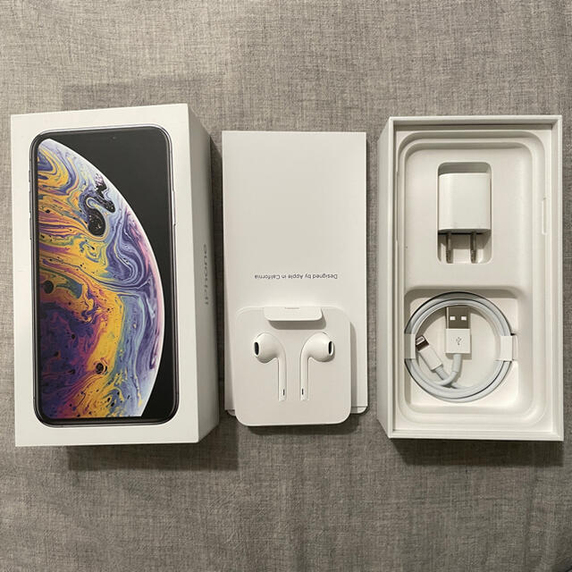 Apple iPhone XS 64GB SIMフリー　シルバー