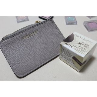 ローラメルシエ(laura mercier)の【新品】laura mercierカードケース&パフ付きパウダー(パフ・スポンジ)