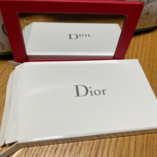 Dior(ディオール)の専用❣️DIOR ノベルティ鏡&巾着セット エンタメ/ホビーのコレクション(ノベルティグッズ)の商品写真