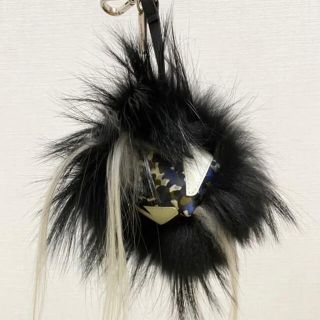 FENDI - FENDI フェンディ モンスターチャーム キーホルダー ファー