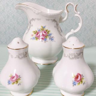 ロイヤルアルバート(ROYAL ALBERT)のロイヤルアルバート　トランキュリティ(食器)