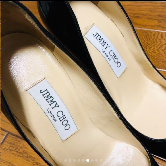 JIMMY CHOO(ジミーチュウ)のジミーチュウ　ハイヒールパンプス　エナメルブラック　黒37 レディースの靴/シューズ(ハイヒール/パンプス)の商品写真