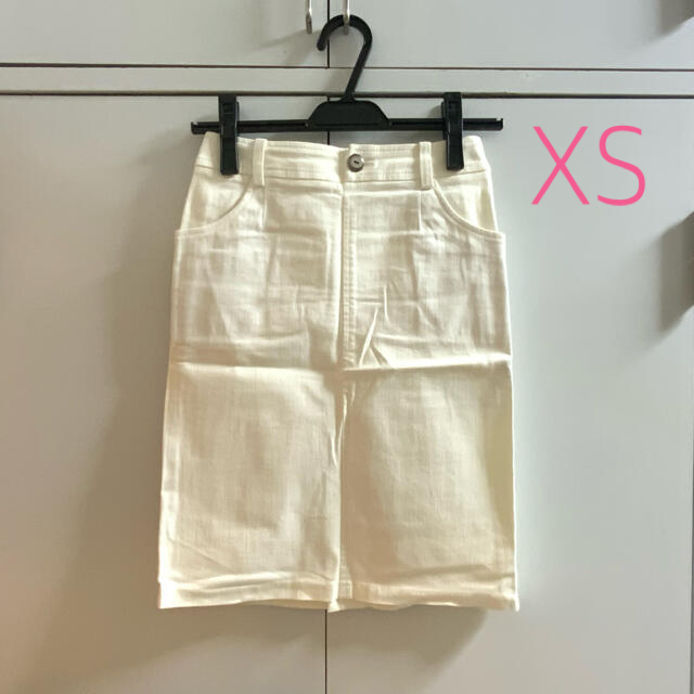 RU(アールユー)のホワイトデニムスカートXS* RU レディースのスカート(ひざ丈スカート)の商品写真