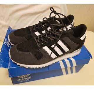 アディダス(adidas)のadidas ZX700 メンズスニーカー 27.5cm(スニーカー)