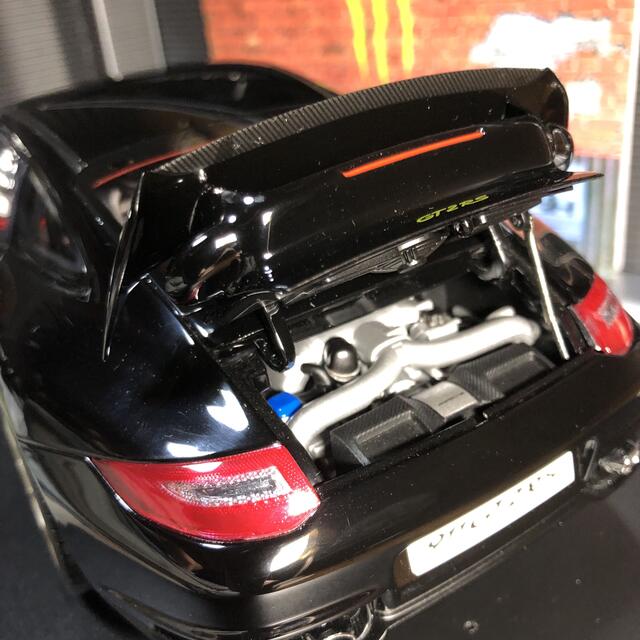 未展示品 オートアート1/18 ポルシェ 911(997)GT2 RS ブラック