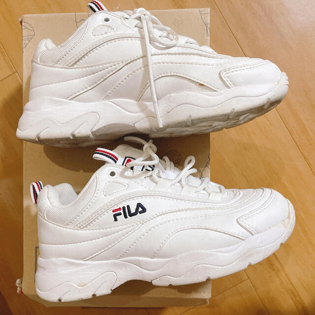 FILA(フィラ)のFILA❤️‍🔥スニーカー 23cm レディースの靴/シューズ(スニーカー)の商品写真