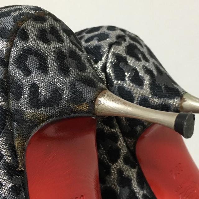 Christian Louboutin(クリスチャンルブタン)のクリスチャンルブタン パンプス 36 1/2 - レディースの靴/シューズ(ハイヒール/パンプス)の商品写真