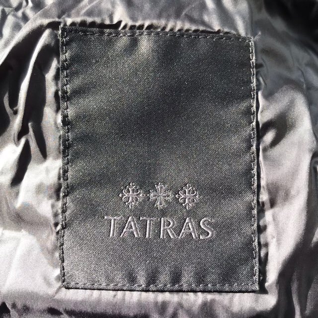 TATRAS(タトラス)のタトラス ダウンコート サイズ1 S美品  黒 レディースのジャケット/アウター(ダウンコート)の商品写真