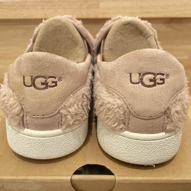 11月末までSALE 1回着用のみ 美品 UGG ボア スリッポン 6.5サイズ レディースの靴/シューズ(スニーカー)の商品写真