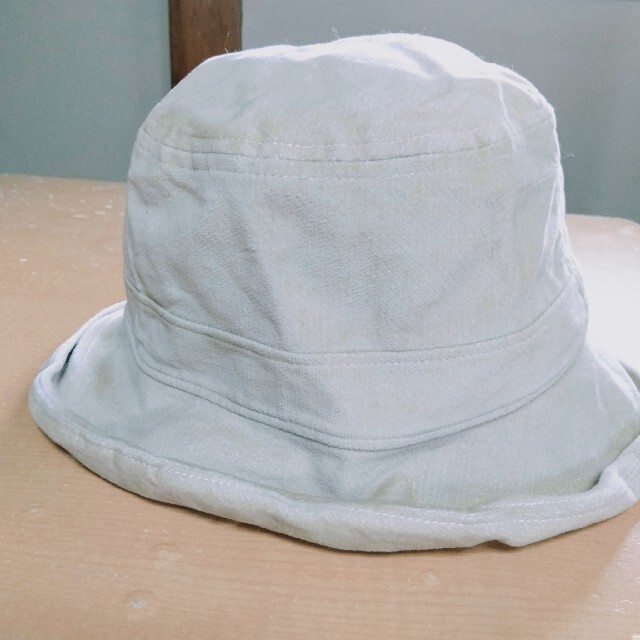 アイボリー滑らかベロアタッチ素材頭囲60cm レディースの帽子(ハット)の商品写真