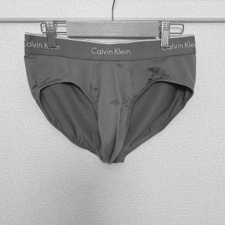 カルバンクライン(Calvin Klein)のカルバンクラインマイクロファイバーブリーフチャコールグレーM新品(ボクサーパンツ)