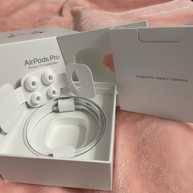 Apple(アップル)の【Apple】AirPodsPro スマホ/家電/カメラのオーディオ機器(ヘッドフォン/イヤフォン)の商品写真