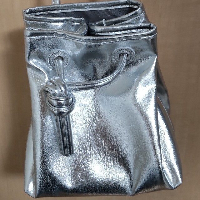 LAUTREAMONT(ロートレアモン)のロートレアモン　ドローストリング巾着タイプバッグ レディースのバッグ(ショルダーバッグ)の商品写真