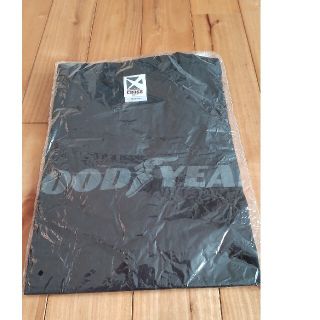 グッドイヤー(Goodyear)の【新品未開封】メンズ黒Tシャツ（Mサイズ）(Tシャツ/カットソー(半袖/袖なし))