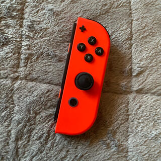 ニンテンドースイッチ(Nintendo Switch)のジョイコン 右 ジャンク(家庭用ゲーム機本体)