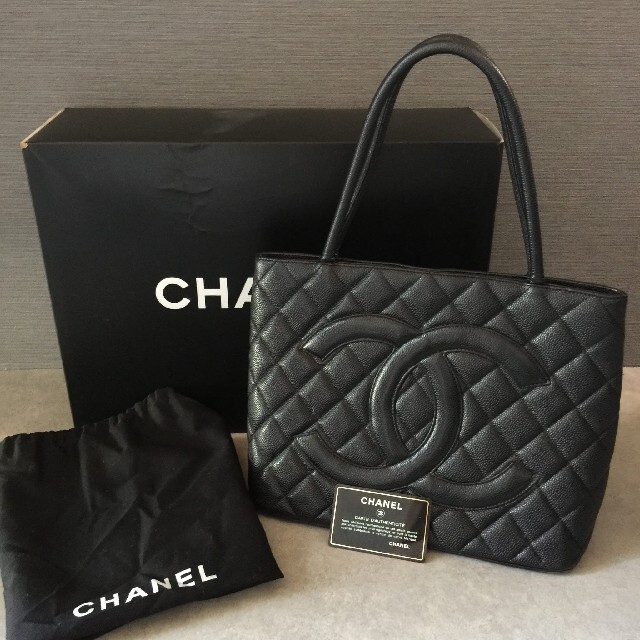 CHANEL - CHANEL 復刻トートバッグ キャビアスキン ゴールドの+