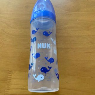 ヤヌーク(YANUK)のNUK★哺乳瓶 くじら(哺乳ビン)