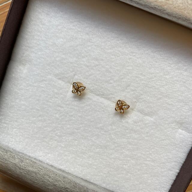 ブティック 【美品】オレフィーチェバタフライピアス ペア | irai.co.id