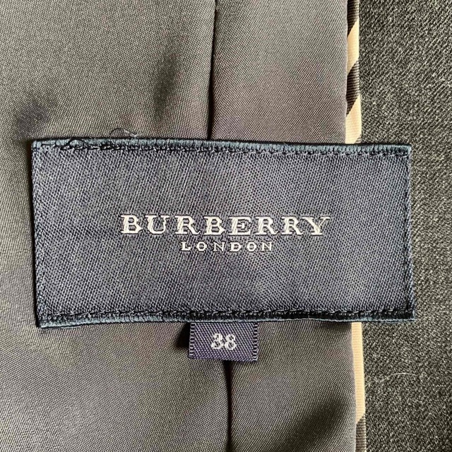 BURBERRY(バーバリー)のBURBERRY LONDON スカートスーツ レディースのフォーマル/ドレス(スーツ)の商品写真