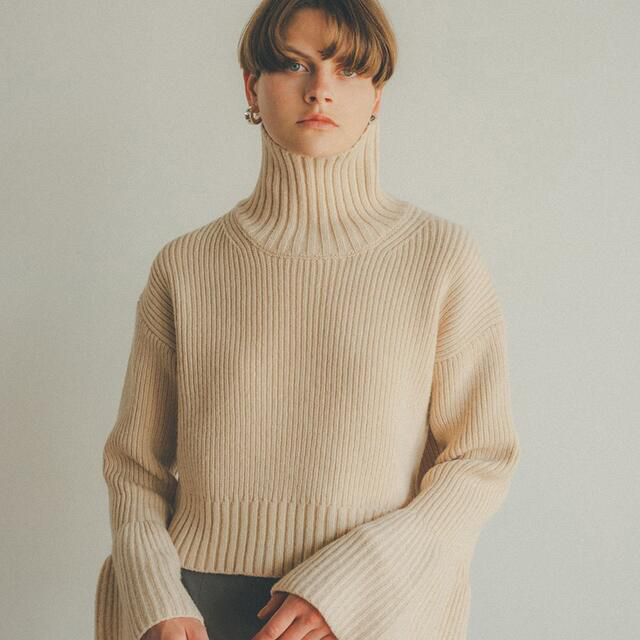 BELL SLEEVE TURTLE KNIT TOPS