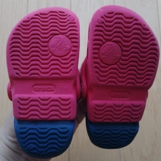 crocs(クロックス)の子供用　crocs　サンダル　13㎝ キッズ/ベビー/マタニティのベビー靴/シューズ(~14cm)(サンダル)の商品写真