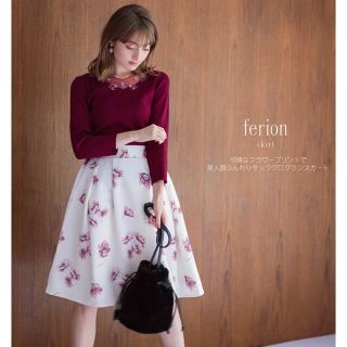 トッコ(tocco)のtocco フラワーふんわりタックグログランスカート ferion フェリオン(ひざ丈スカート)