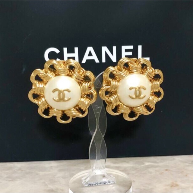 CHANEL(シャネル)のサミー様　専用　お品4点お纏めページ レディースのアクセサリー(イヤリング)の商品写真