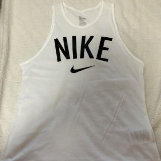 ナイキ(NIKE)のNIKE タンクトップ　カットソー　(カットソー(半袖/袖なし))