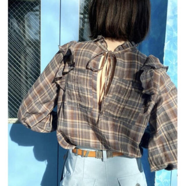 Ameri VINTAGE(アメリヴィンテージ)のsolov 20ss VOYAGE CHECK FRILL BLOUSE レディースのトップス(シャツ/ブラウス(長袖/七分))の商品写真