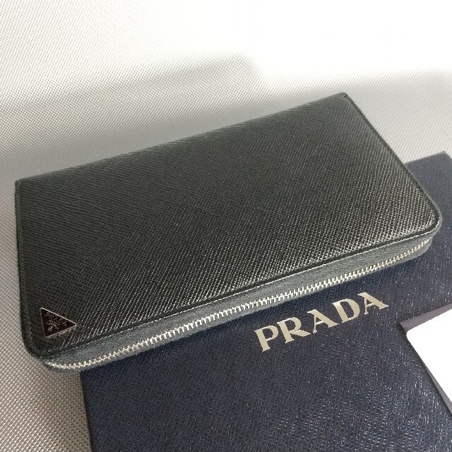 良品!PRADA プラダ 長財布 2ML188 超美品の sosdoselevadores.com.br