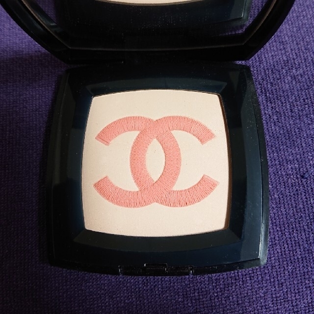 CHANEL(シャネル)の専用です コスメ/美容のベースメイク/化粧品(フェイスパウダー)の商品写真