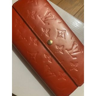 ルイヴィトン(LOUIS VUITTON)のもっと最終また更に更にお値下げ！ルイヴィトンred長財布(財布)