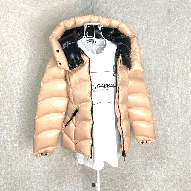 MONCLER - 美品✨日本未発売モンクレールダウンの通販 by 即日発送