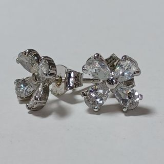 ピアス(ピアス)