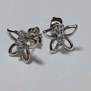 ピアス(ピアス)