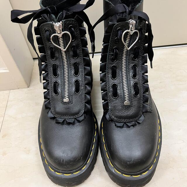 Dr.Martens(ドクターマーチン)のドクターマーチン　lazyoaf ブーツ レディースの靴/シューズ(ブーツ)の商品写真