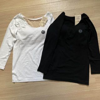 ムジルシリョウヒン(MUJI (無印良品))のカップ入り八分袖Tシャツ　白、黒(Tシャツ/カットソー(七分/長袖))