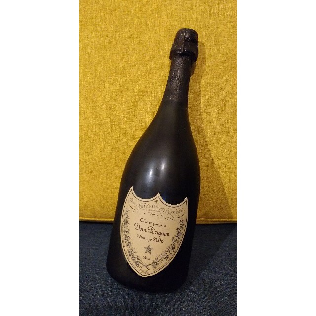 Dom Pérignon(ドンペリニヨン)のドン・ペリニヨン 2005 箱なし 食品/飲料/酒の酒(シャンパン/スパークリングワイン)の商品写真