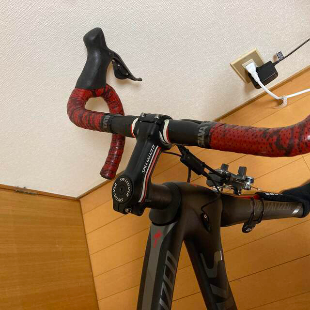 Specialized(スペシャライズド)の2013年式スペシャライズドS-works VENGE 52インチ スポーツ/アウトドアの自転車(自転車本体)の商品写真