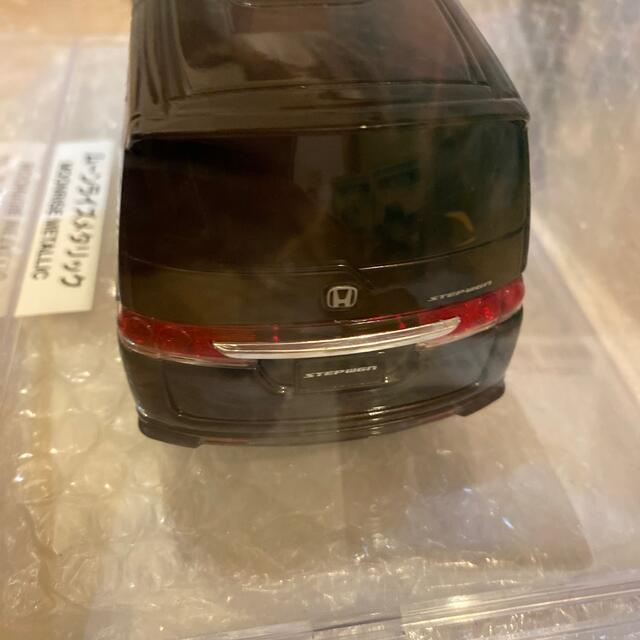 ホンダ(ホンダ)のステップワゴン　カラーサンプル　ミニカー エンタメ/ホビーのおもちゃ/ぬいぐるみ(模型/プラモデル)の商品写真