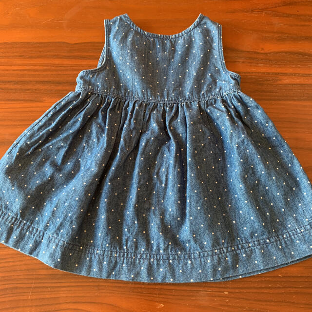 babyGAP(ベビーギャップ)のGAP ギャップ　デニムワンピース　サイズ　18-24m キッズ/ベビー/マタニティのキッズ服女の子用(90cm~)(ワンピース)の商品写真