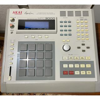 AKAI MPC3000(MIDIコントローラー)