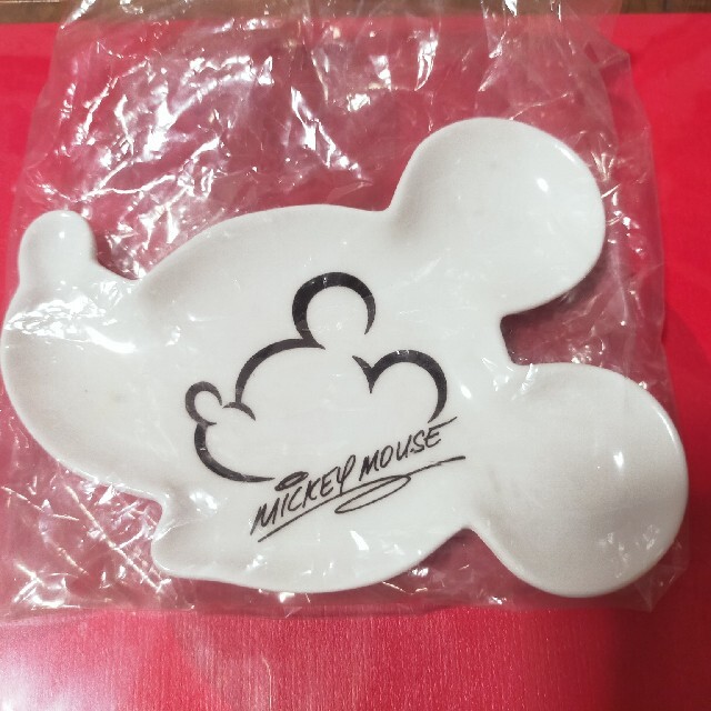 Disney(ディズニー)のミッキースーベニア皿 エンタメ/ホビーのおもちゃ/ぬいぐるみ(キャラクターグッズ)の商品写真