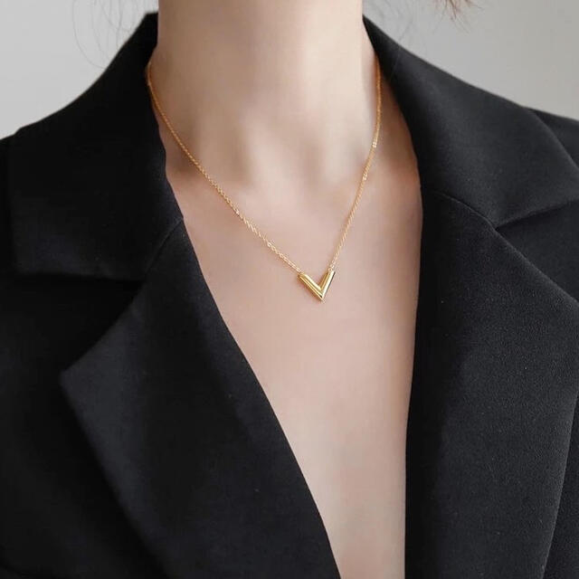 DEUXIEME CLASSE(ドゥーズィエムクラス)のv motif necklace 18kgp レディースのアクセサリー(ネックレス)の商品写真