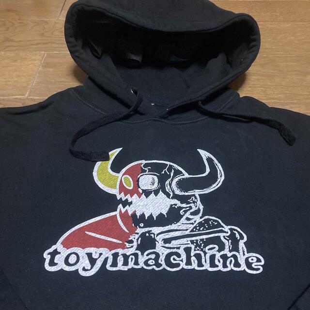 Toy Machine(トイマシーン)の美品　TOY MACHINE プルオーバーパーカー　Lサイズ ブラック メンズのトップス(パーカー)の商品写真