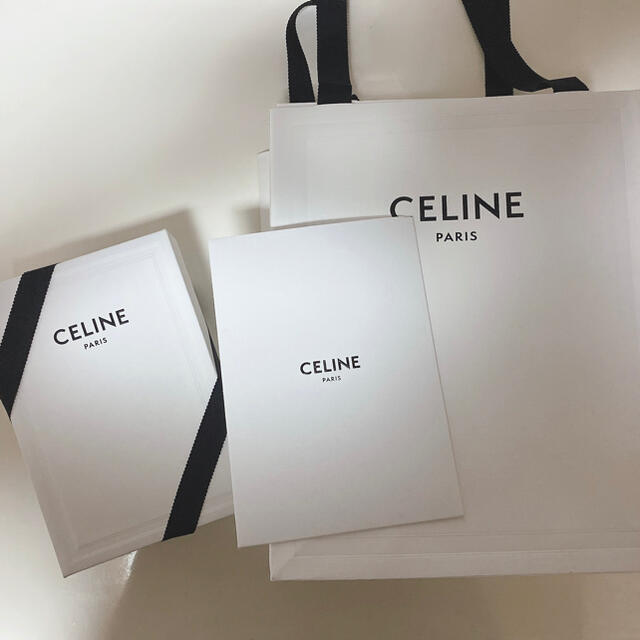 celine(セリーヌ)のCELINEプリント スモール トリオンフウォレット　セリーヌ　財布 レディースのファッション小物(財布)の商品写真