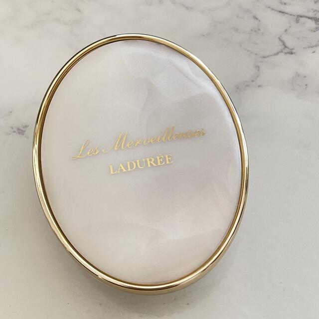 Les Merveilleuses LADUREE(レメルヴェイユーズラデュレ)のレメルヴェイユーズラデュレ チーク  パウダーブラッシュ06 ラデュレ コスメ/美容のベースメイク/化粧品(チーク)の商品写真