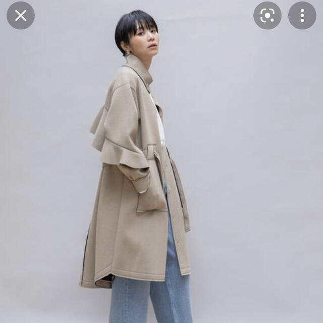 ZARA(ザラ)の美品♡Eimee Law  ボンディングフリルコート レディースのジャケット/アウター(ロングコート)の商品写真